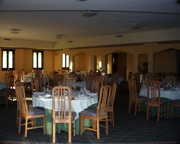 Private room for 120